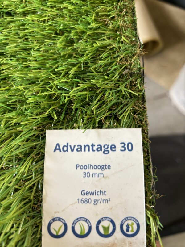 (v)Kunstgras Advantage 30 mm zacht van € 29,95 voor € 12,95 p/m2 - Afbeelding 4