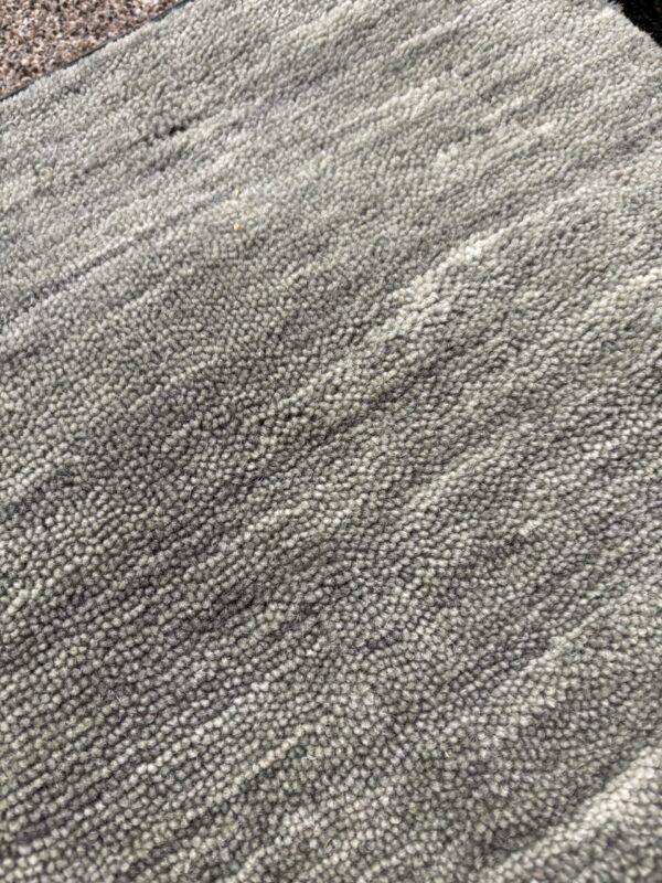 (g)Karpet Wol Groen 140 x 180 cm Het karpet voelt zacht en warm aan en heeft een sjieke uitstraling van € 125-, voor € 75-, - Afbeelding 5