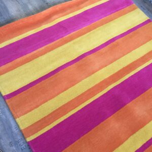 Wol 160 x 230 cm van € 249-, voor € 69-, opruiming van exclusieve woonwinkel