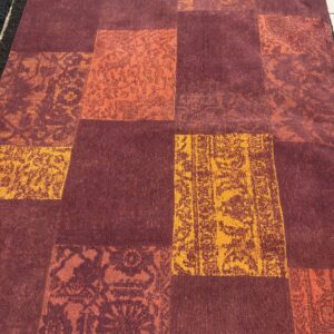 (n)Brinker carpets Vintage Avalon Red Bordeaux  –  afmetingen : 160 x 230 cm van € 329-, voor € 149-,