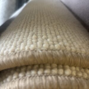 (n)Vloerkleed wol  afmetingen : 170 x 230 cm van € 119,95-, voor € 75-,