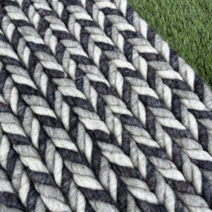 (n)Brinker Beaune 820 170 x 230 cm Wol  van € 789-, voor € 249-,